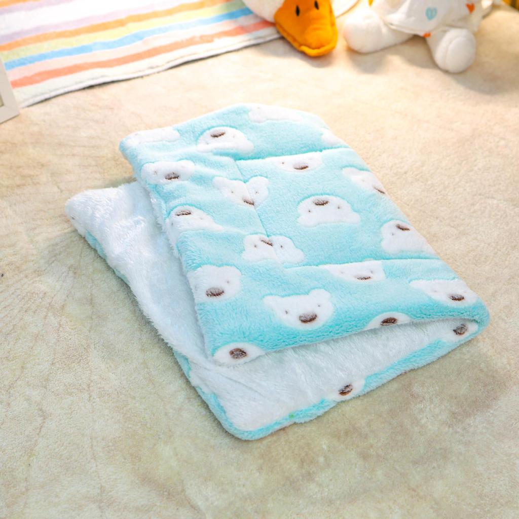 All-Season Universal Pet Cushion: Warm Dog Bed, Cat Sleeping Blanket