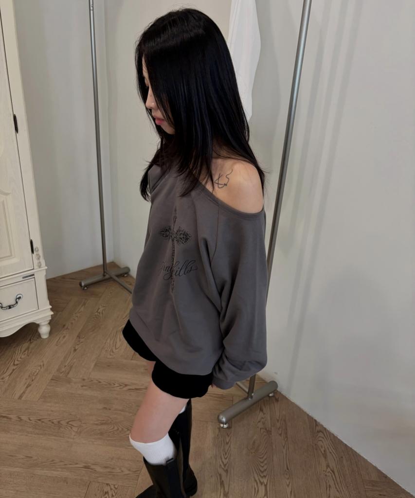 PEONIHILJEU Cross Off-Shoulder Sweatshirt Charcoal