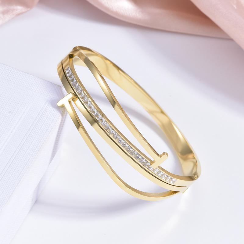 European and American Bracelets Simple Niche Design Light Luxury High-end Zircon Gold-plated Bracelet Female 2026