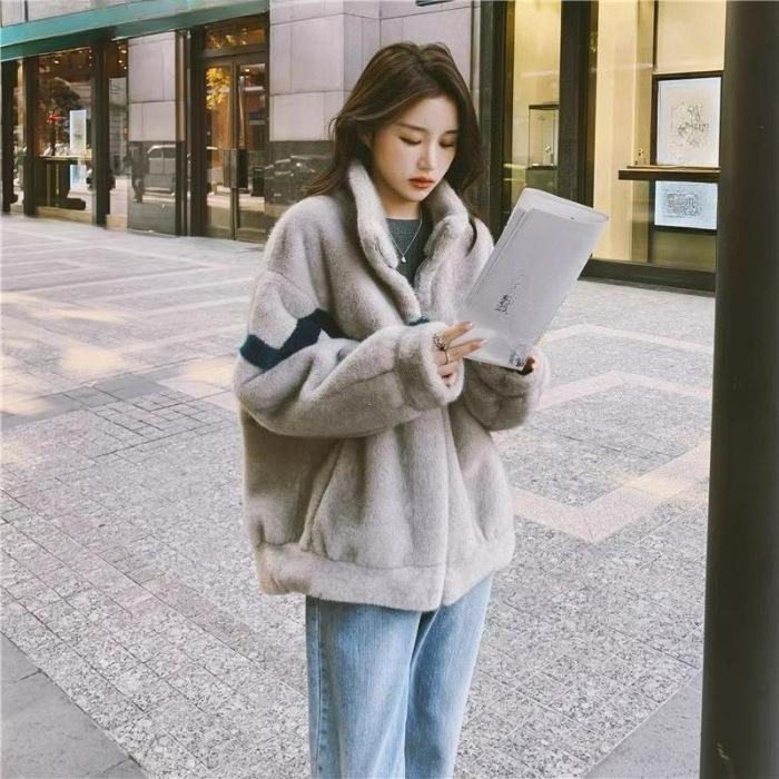 Fur All-in-one Jacket Female Winter Student Short Section Small Lamb Wool Plus Velvet Thick and Loose