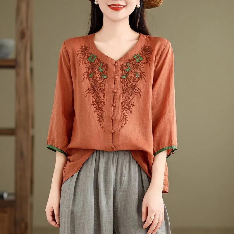 Summer New Mid-sleeve Artistic Shirt Embroidered Loose Commuter Shirt Retro Buttoned Top