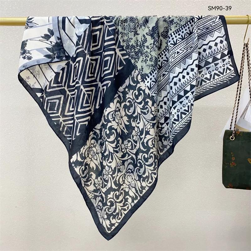 Double-Sided Faux Silk And Wool Printed Scarf For Women Spring And Autumn 90Cm Square Scarf Foulard Bandana Femmel Headscarf