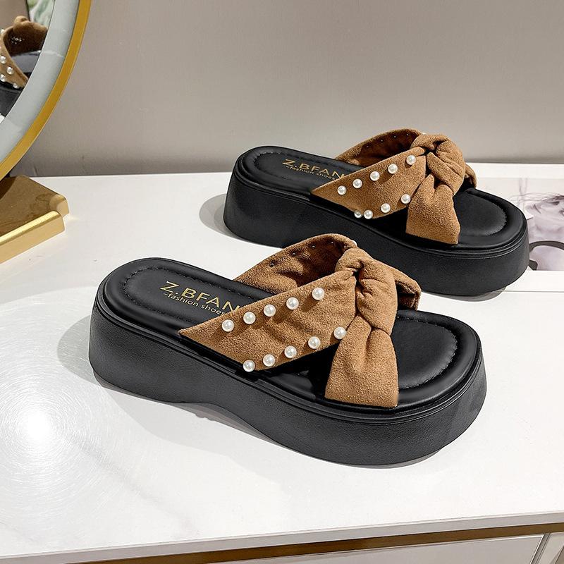 Muffin Platform Slippers Female New Guochao Pearl Cross Fashion Outer Wear Fairy Style Word with Skirt Beach Cool Slippers