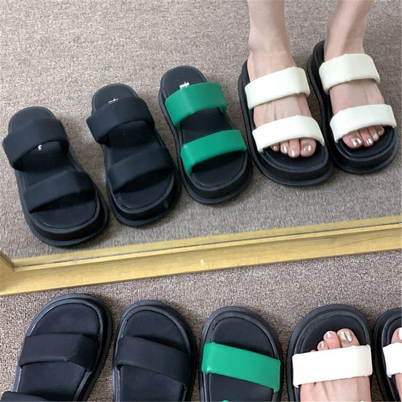 Versatile retro fashion non-slip thick-soled one-word slippers summer and autumn 2025 new French outer cool slippers women