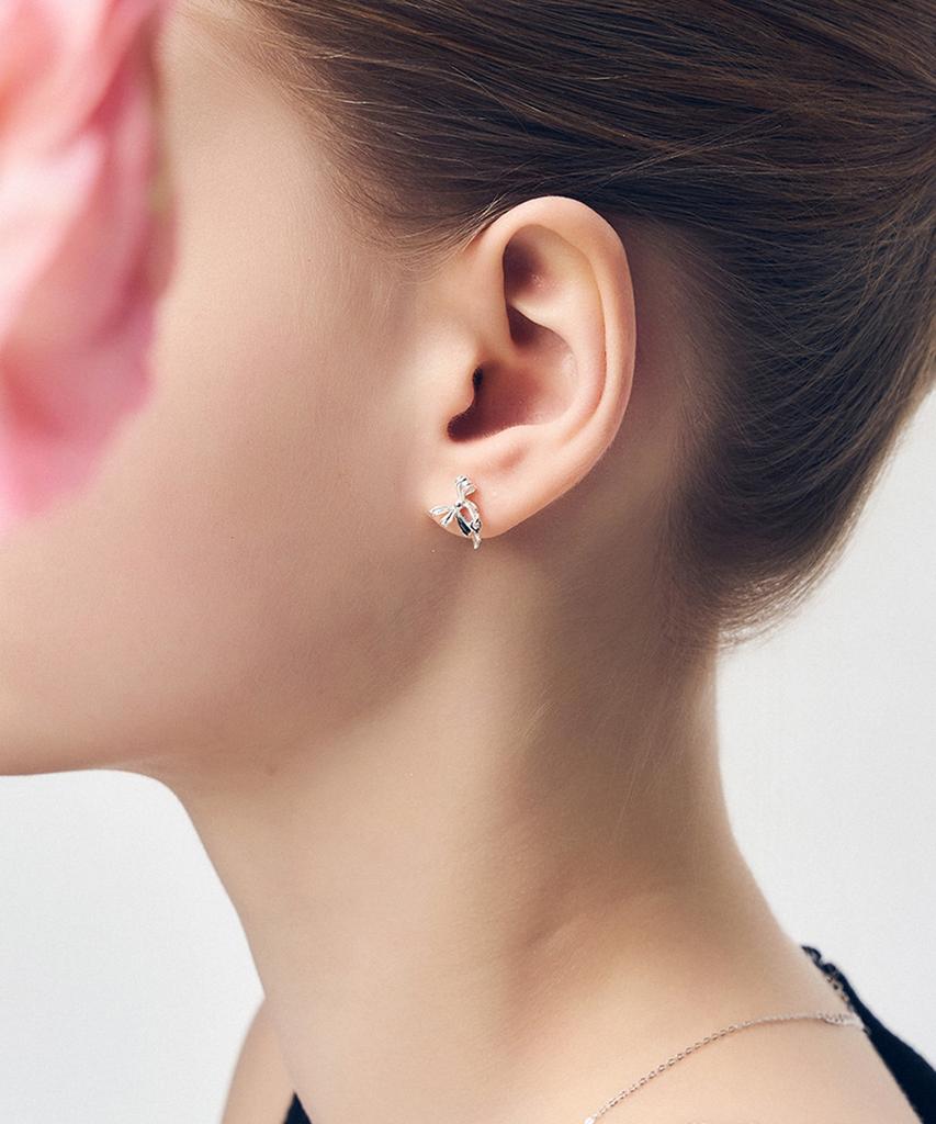 Dana Burton [925 Silver] Sparkle Ribbon Star Piercing