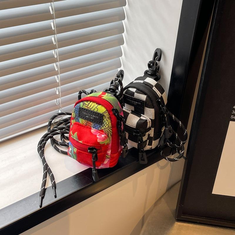 

Мини-сумка для наушников с помадой, новинка 2024 года, модная вещь, модная подвесная маленькая сумка с принтом, сумка через плечо на одно плечо