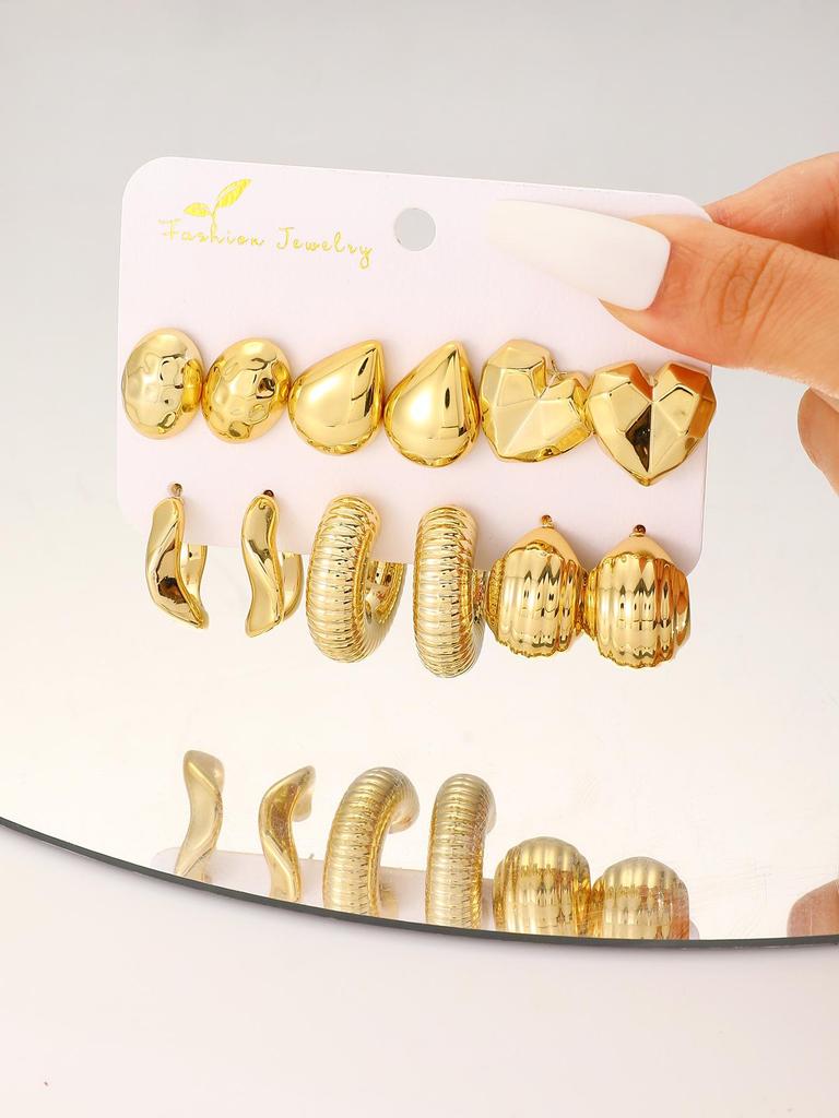 Elegant Geometric Gold Circle Earrings Set - Bold, Creative Design