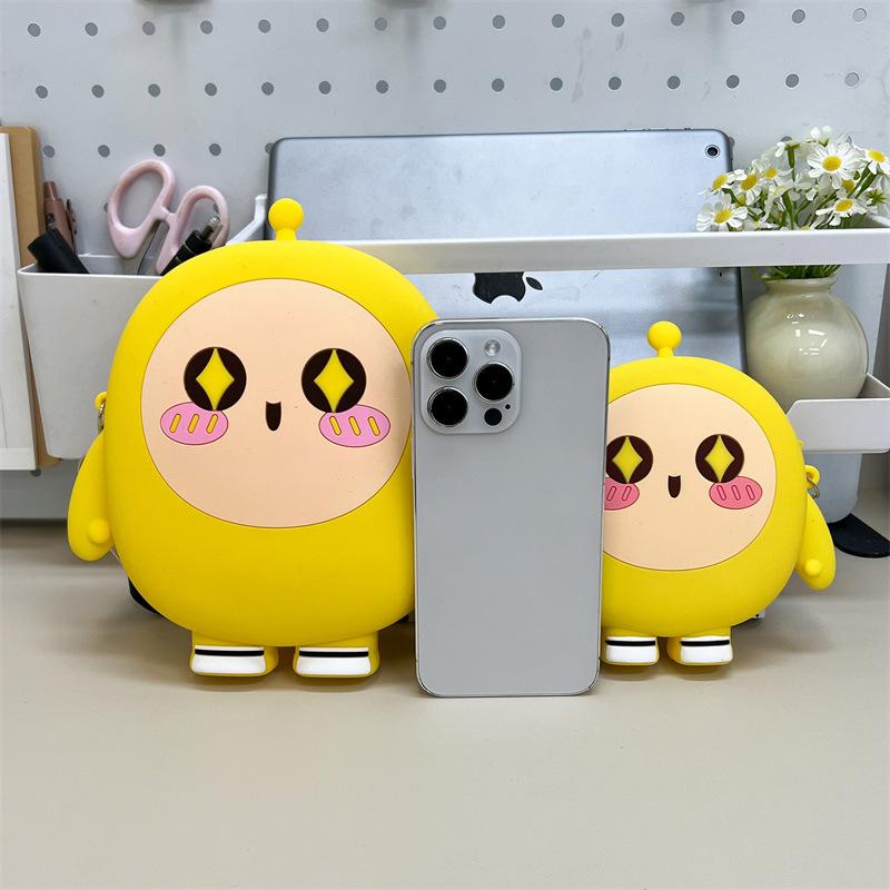 Cartoon Egg Boy Silicone Bag 2025 New Versatile Children's Messenger Change Bag Cute Girl Storage Mobile Phone Bag