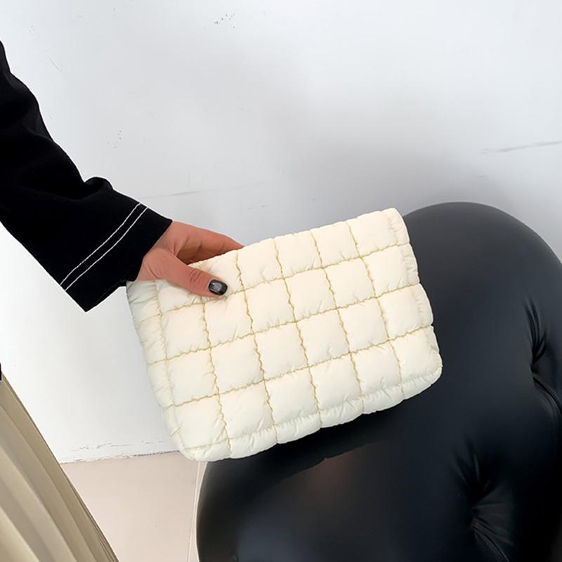 Fashionable Pleated Travel Makeup Bag Korean Style Casual Clutch For Women