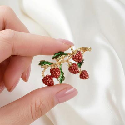 Brooch Pin Enamel Surface Strawberry Shape Zinc Alloy Pin Coats Suits Sweaters Dresses Badge