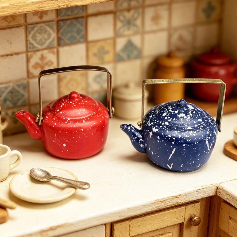 Classic 1:12 Scale Miniature Enamel Kettle for Dollhouse Kitchen Retro Design