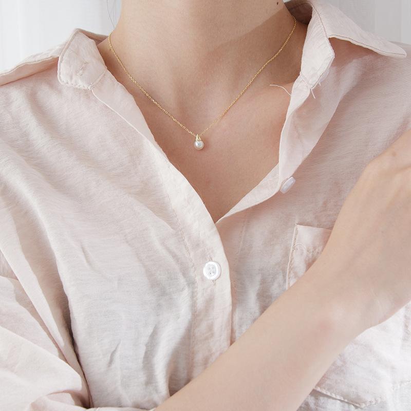 925 Sterling Silver Simple Pearl Triangle Bulb Pendant Necklace Women Wedding Dress Jewelry Accessories Birthday Gift