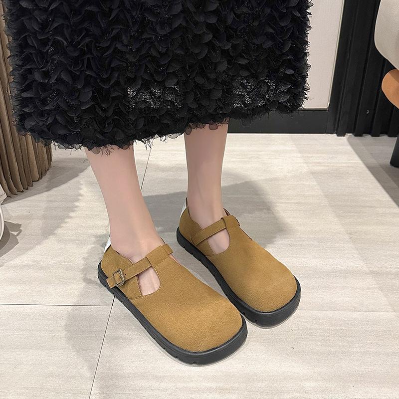 Sapatos Doudou retrô de um pedal feminino 2024 primavera e outono novos mocassins de sola macia de sola grossa couro fosco sapatos preguiçosos