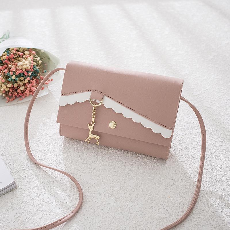 

Трендовая модная контрастная сумка через плечо, маленькая квадратная сумка с подвеской в виде оленя, маленькая свежая женская сумка-мессенджер, мини-кошелек для мобильного телефона и мелочи. розовый