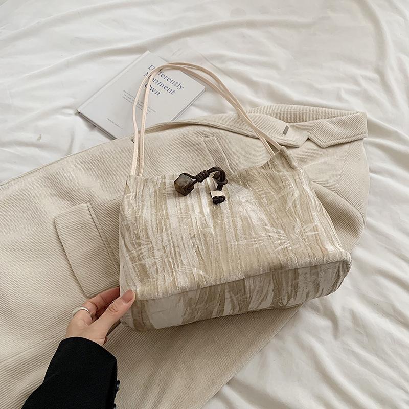 New Chinese Style National Style Large-Capacity Bag Women'S Autumn Temperament Shoulder Bucket Bag Class Commuter Tote Bag