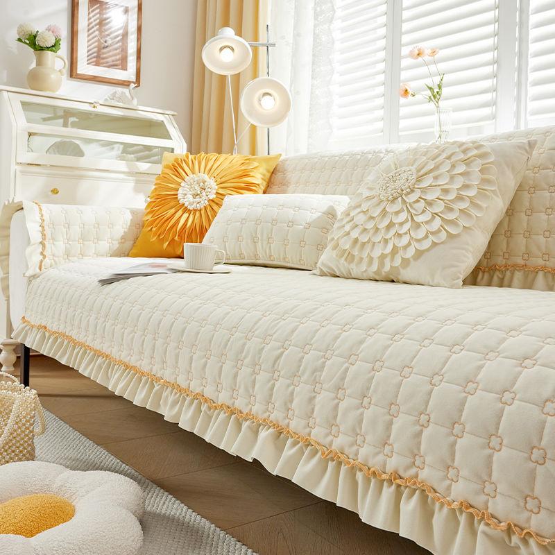 French Pleated Edge Short Plush Sofa Cushion Seasonal Universal Plush Solid Color Sofa Cover Winter Anti Slip Wear-resistant L-shaped Sofa Towel