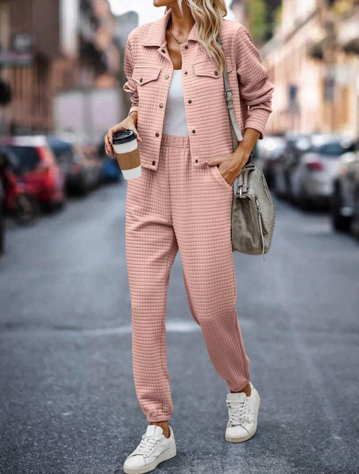 

Розовый клетчатый повседневный домашний комплект с пиджаком с лацканами и зауженными брюками S розовый