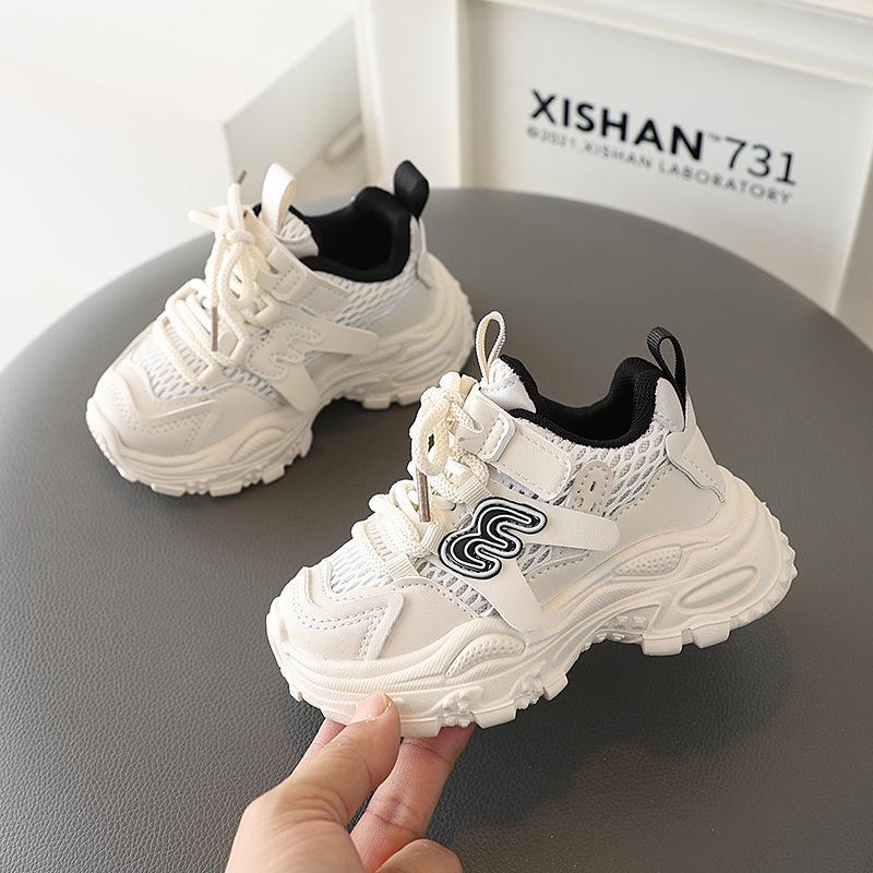 Lätta Sportskor för Barn Våren 2026 - Bekväma och Mångsidiga Koreansk Stil för Pojkar och Flickor