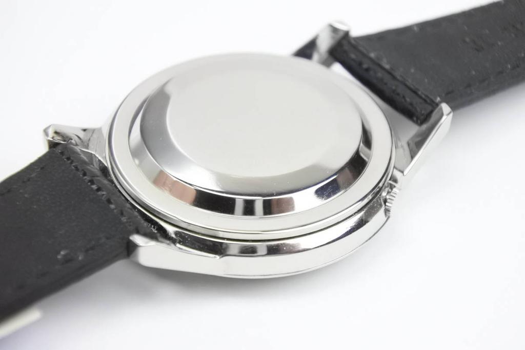 1960s Japanese Masterpiece SEIKO SPOTSMATIC 17 Jewels Automatic Watch with Strap Extremely and in Excellent Condition Antique
