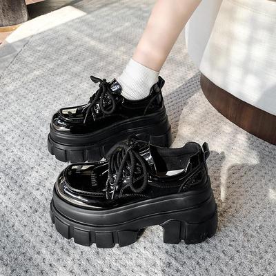 Modne Buty Damskie na Wiosnę i Lato Brytyjskie Lakierowane Buty na Platformie Wysoka Platforma Grube Obcasy Szpilki 8CM zapatos de mujer