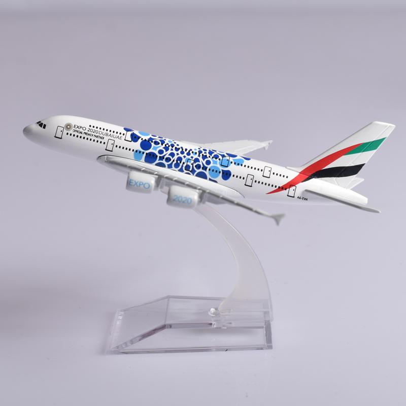 Maßstab 1/400 Emirates Airbus A380 Flugzeug Diecast Metall Miniatur Flugzeugmodell Flugzeuge Drop Shipping