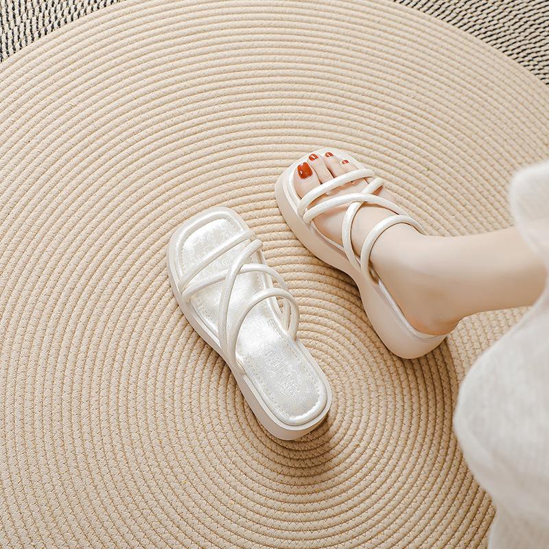 Korean version of versatile thick-bottomed wedge slippers summer new square head open-toed thin strap thick heel outer wear one-word slippers women