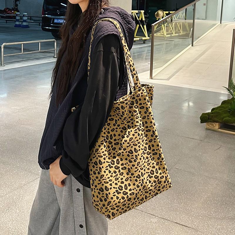 Leopard Print Large Capacity Tote Bag Women's Shoulder Bag Student Class Canvas Bag