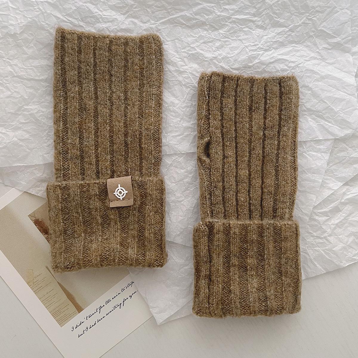 

Gloves Lady Touchscreen Finger Hole Winter Autumn Women Warm Wrist Length Classic Knitted Gloves Female Mitten One Size