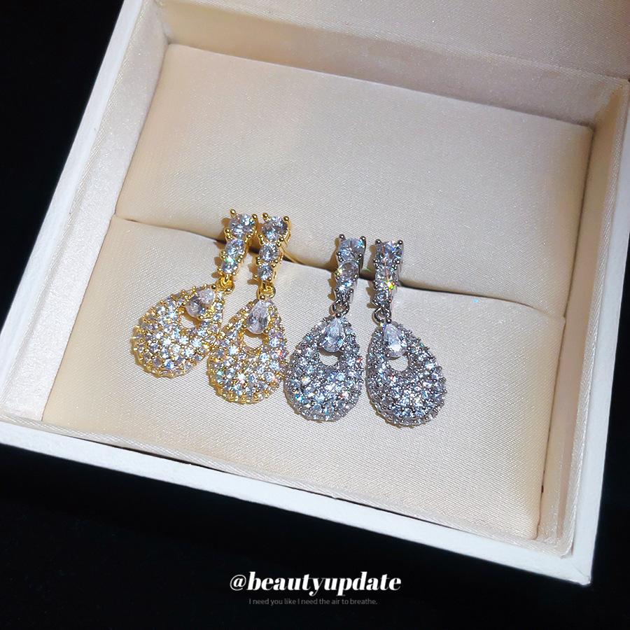 18k Gold-Plated Zircon Water Drop Stud Earrings - Light Luxury, Unique Design, High-End Jewelry for Women