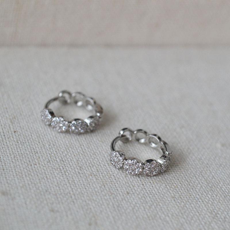 Exquisite Minimalistische Zirkon Diamant Ohrringe - Französisches Design, Kleine Hohle Runde Ohrbügel für Damen