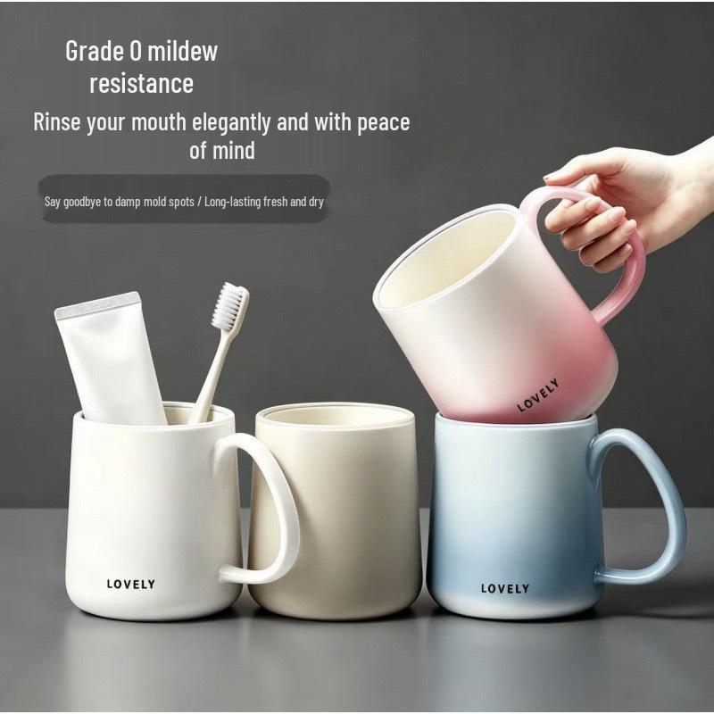 Gradient Antibacterial Toothbrush & Mouthwash Cup – Simple, High-Value Bathroom Set for Couples