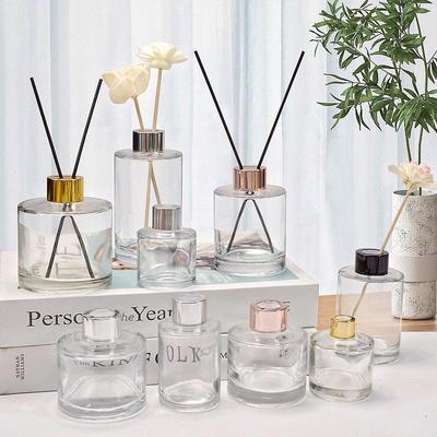Aromatherapie-Glasflasche mit Rattanstäbchen, Flammelloser Diffusor, Reiseformat, Leer für Raumduft.