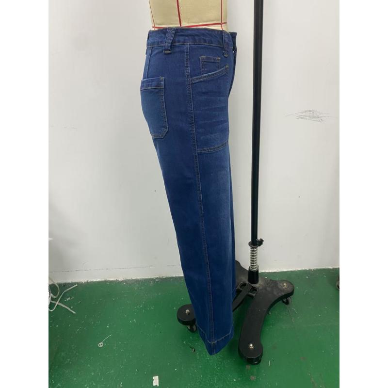 2026 New Women's Loose Fit Wide Leg Straight Jeans, Vintage Slimming Cropped Denim Pants for Casual Daily Wear