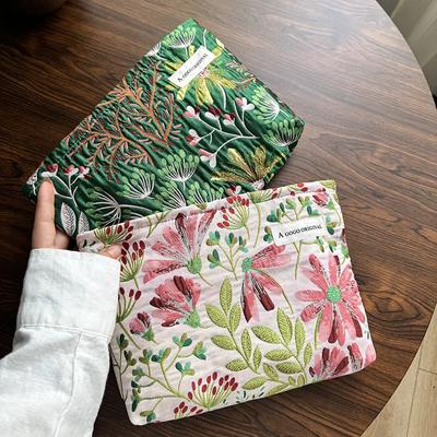 Toilet Bag Makeup Pouch Travel Organizer Ins Floral Cosmetic Bag Women Clutch Bag Makeup Bags Portable Skincare Storage Bags