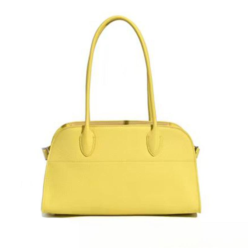 A Large-capacity Horizontal Leather Handbag for Women and A Single-shoulder Commuter Bag