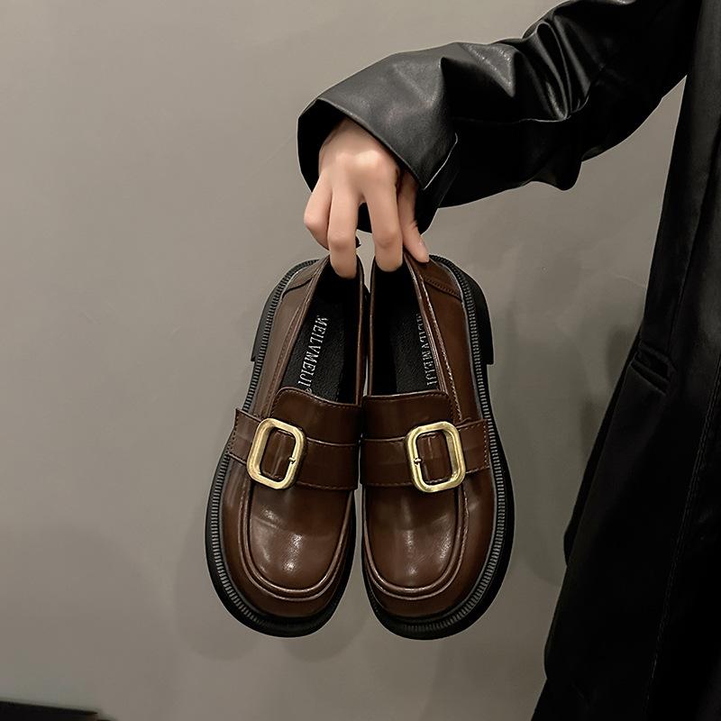 

Лоферы на платформе осень 2025 новинка взрыв одной педали весна и лето высококлассный британский стиль на мягкой подошве маленькие кожаные туфли 40 коричневый