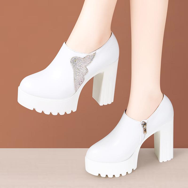 Элегантные туфли из мягкой кожи 10 см Женские оксфорды с глубоким вырезом Осень-Зима 2025 Туфли на высоком блочном каблуке Туфли-лодочки на платформе Офисная модель 35 4649₽