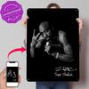 Affiche Portrait de Tupac Shakur avec Signature Panneaux Métalliques Imprimés Rétro Panneau Mural Personnalisé Cadeau de Décoration Esthétique