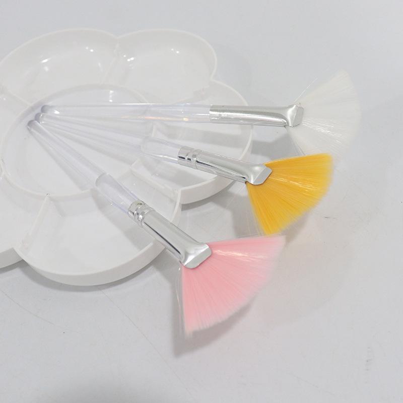 DIY Beauty Face Mask Application Brush - Soft Bristle Fan for Acid Liquid and Makeup Spa Use