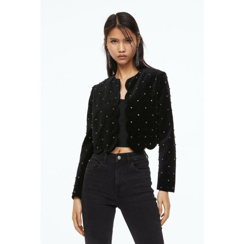 

Бархатная куртка HM черная 1147091001