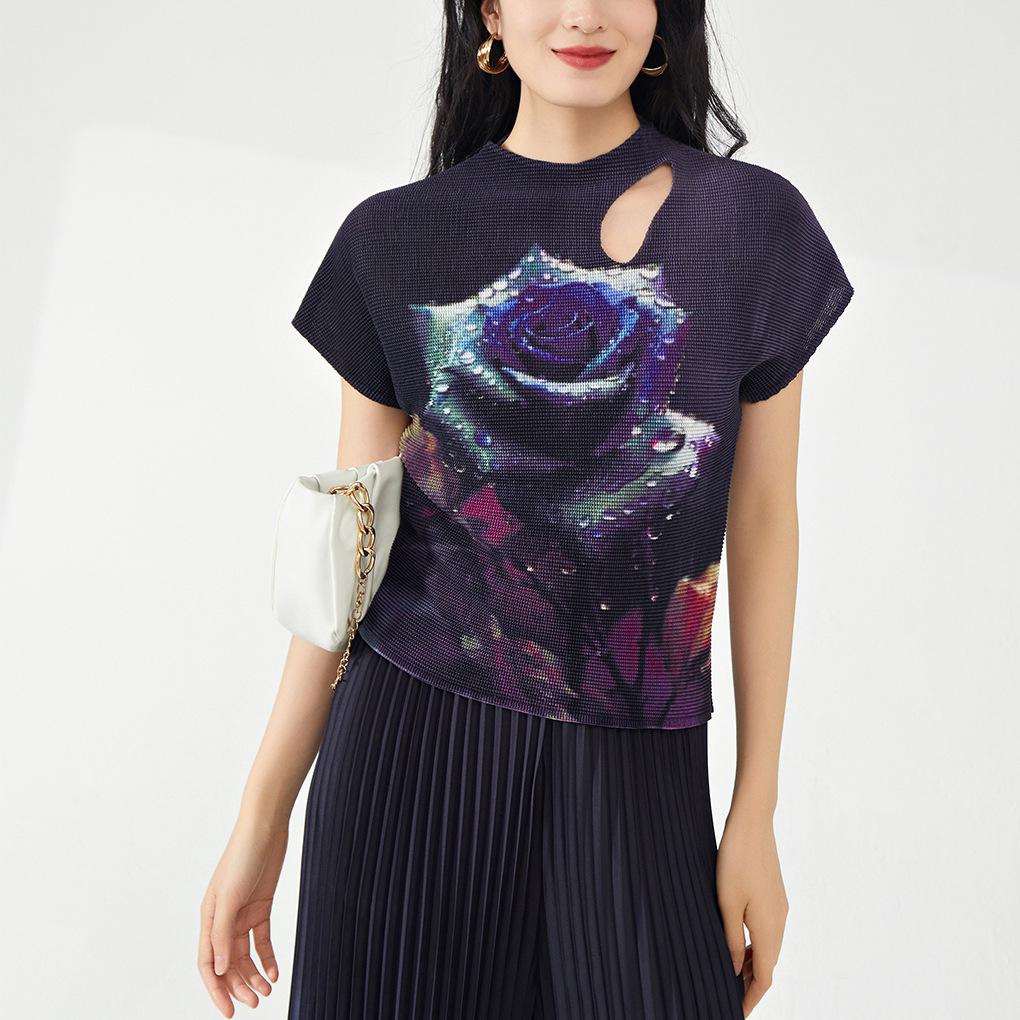 

Женская плиссированная футболка с коротким рукавом свободного кроя: Повседневный принт на ключице, универсальный модный летний топ One Size фиолетовый