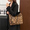 Fashionable Retro Women Tote Bags Versatile Leopard Print Crossbody Bag for Women Purse and Handbags Shopping Bags