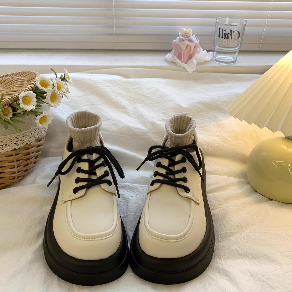 Muffin-Plateau kleine Lederschuhe Damen Frühling und Herbst neu weiß runde Zehe Schnürschuhe vielseitige Einzelschuhe