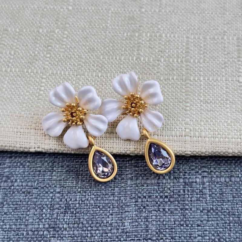 

Chinese-Style Retro Floral Enamel Diamond 925 Silver Earrings слоновая кость