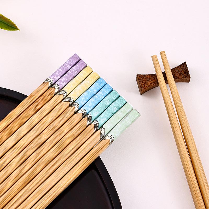 Five-Color Nan Bamboo Chopsticks for Home Sharing - Chinese Style, New Set for Individual Use
