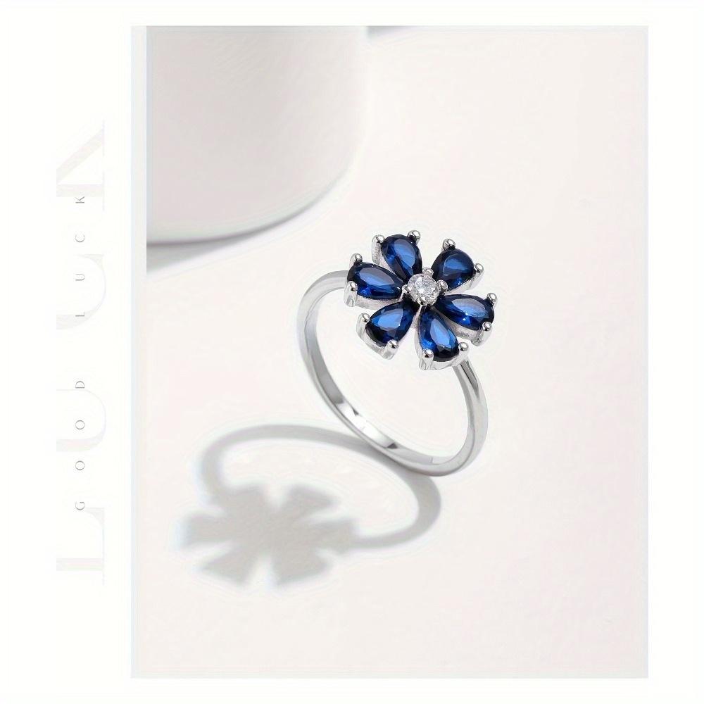 Bague de Luxe pour Femme au Design Floral Exquis, Sélection Cadeau d'Anniversaire Style Doux, Bague Tempérament Élégant.