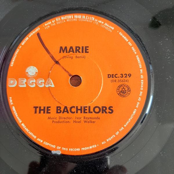 

7inch Record BACHELORS Marie DEC329 DECCA 1965 New Zealan Jazz Used