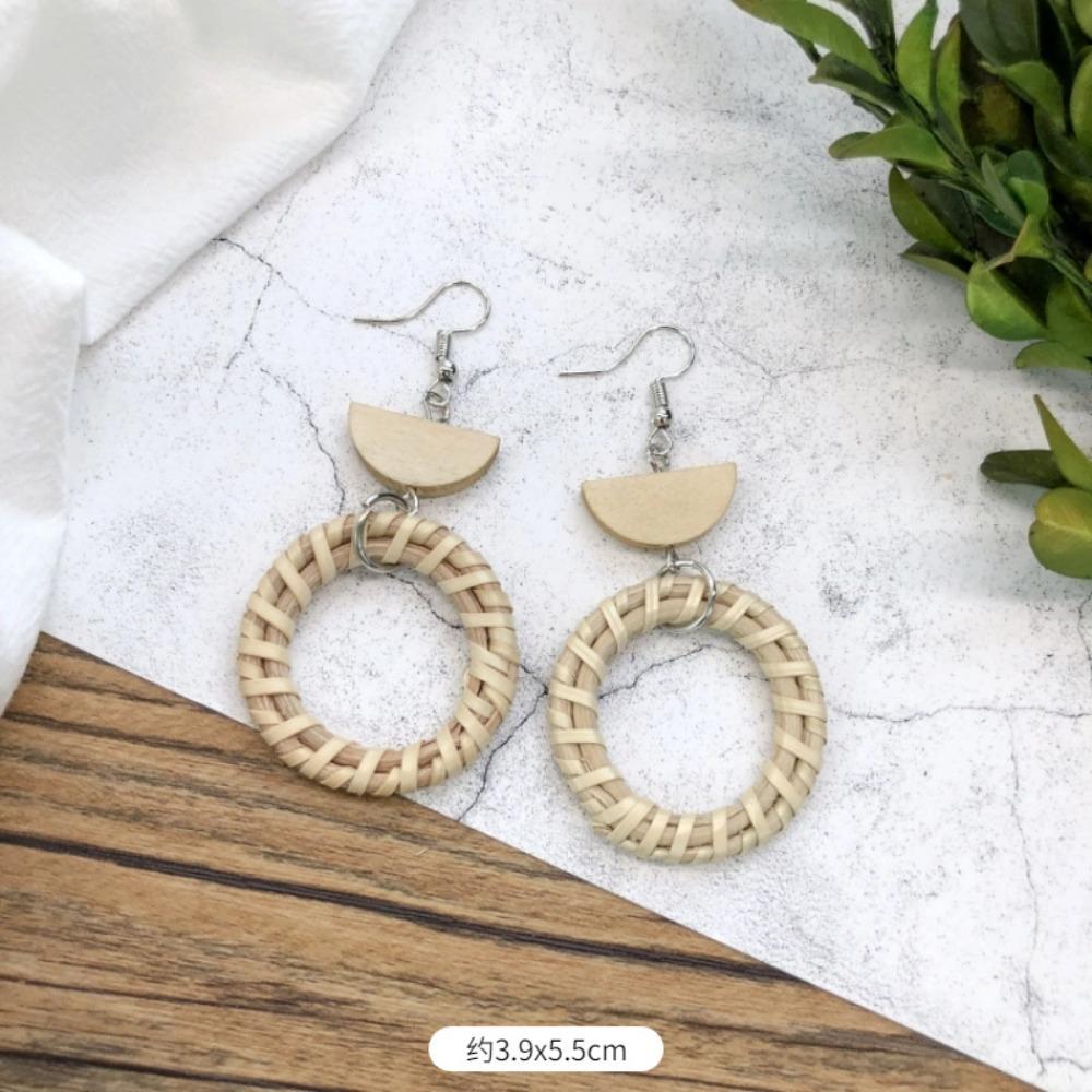 Vintage Mori Grass and Rattan Woven Handmade Earrings Bohemian Vacation Style Stud Earrings Female Ethnic Style Summer Ear Jewelry