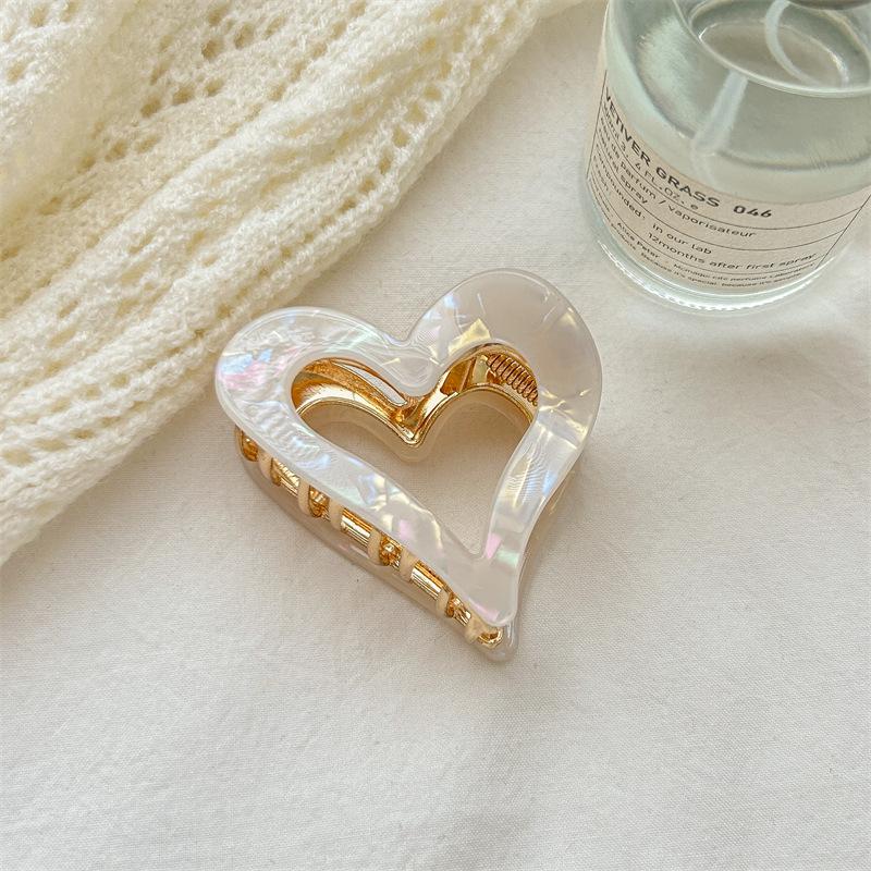Korean Vintage Heart Hair Clip – Women's Chic Shark Clip for Volume and Updos