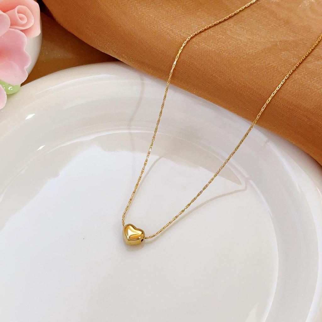 Złoty naszyjnik ze stali nierdzewnej: Elegancka, Wszechstronna, Nieblaknąca Biżuteria Damska